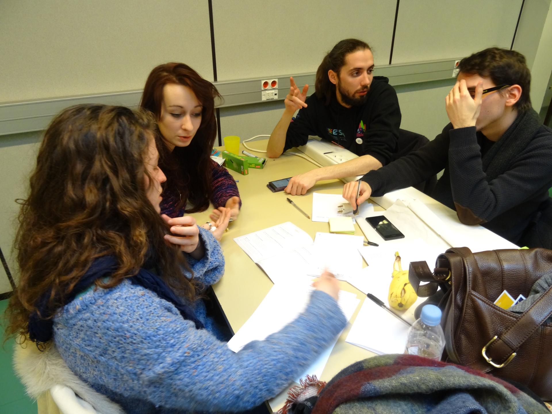 Atelier d'écriture d'un article sur le Week End au Campus Animafac