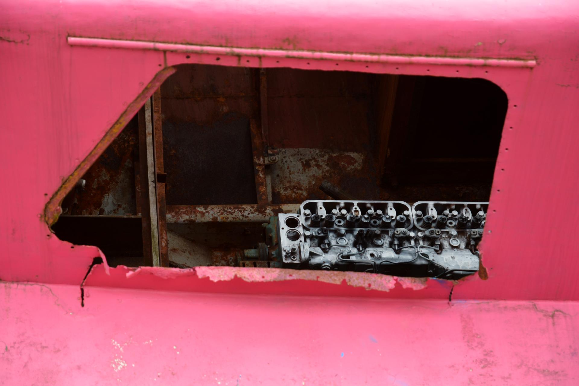 le moteur du bateau rose