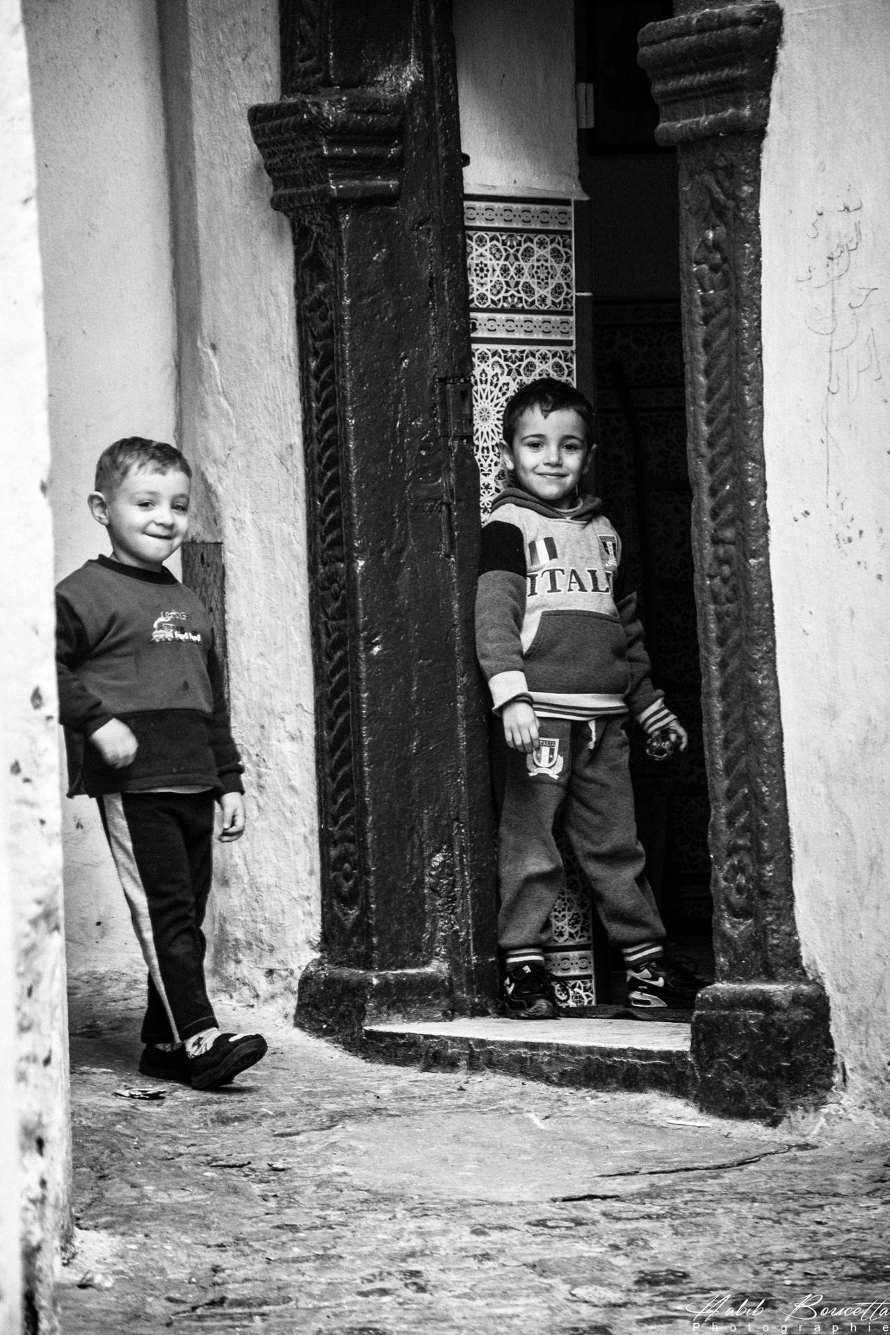 Enfants de la Casbah, Alger