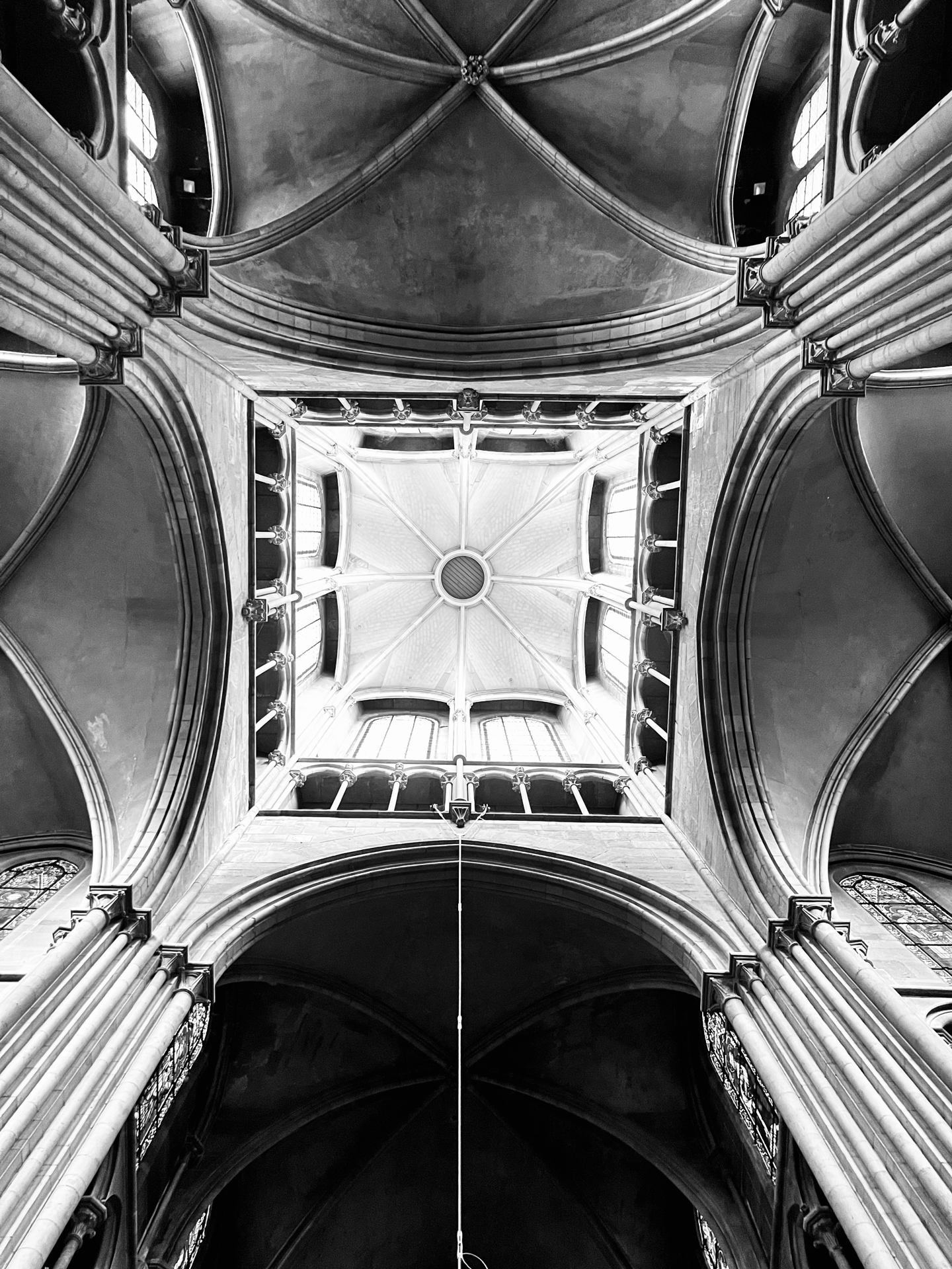 Croisée du transept ND de Dijon.jpeg