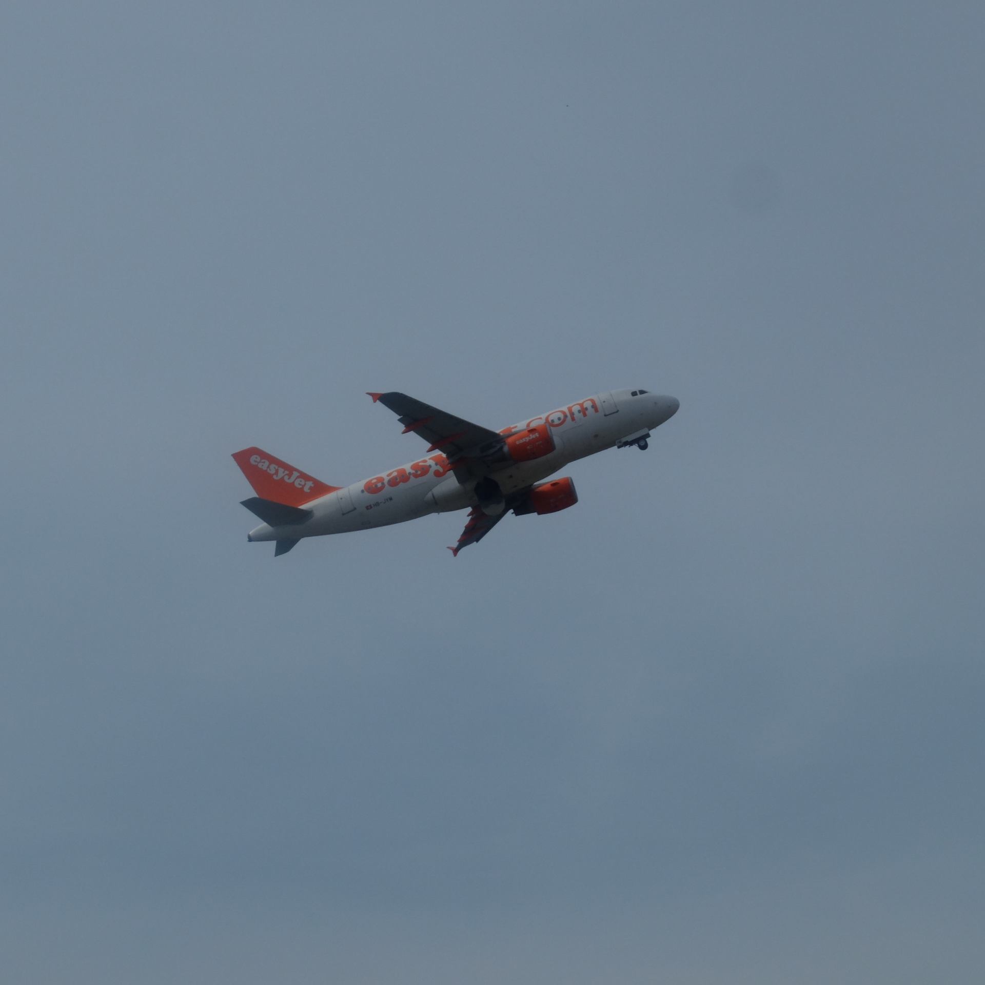 Avion-Easy-Jet.JPG