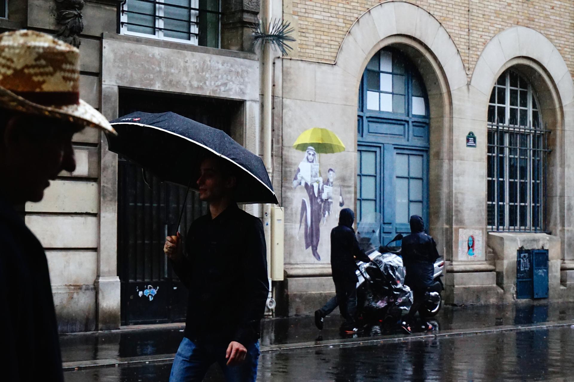 Parapluie à Paris.JPG