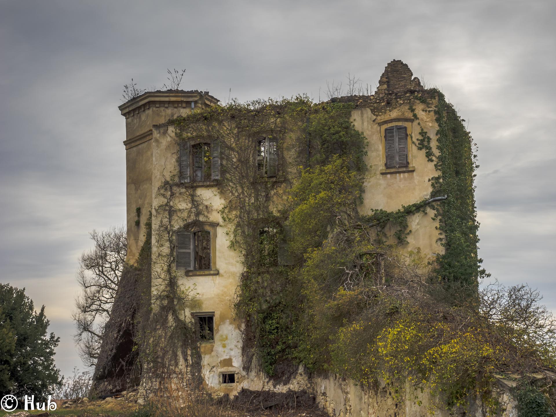 Chateau de Meximieux