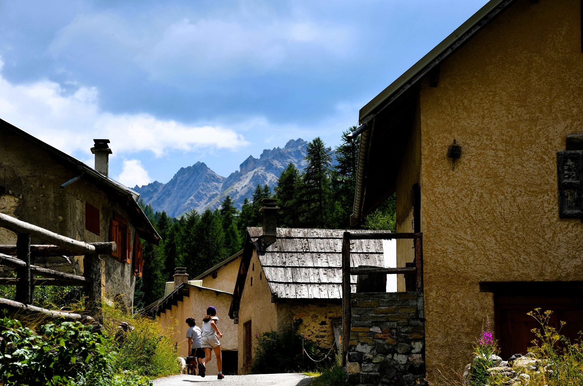Névache Hautes Alpes DSC_0483 b r p e a .JPG