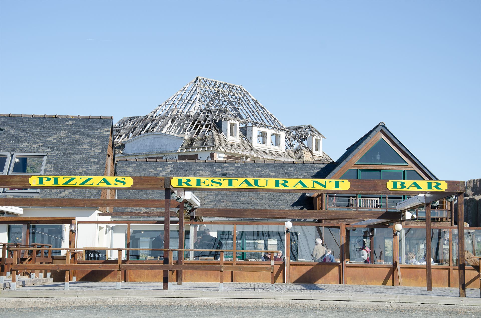 Pizzas restaurant bar en terrasse