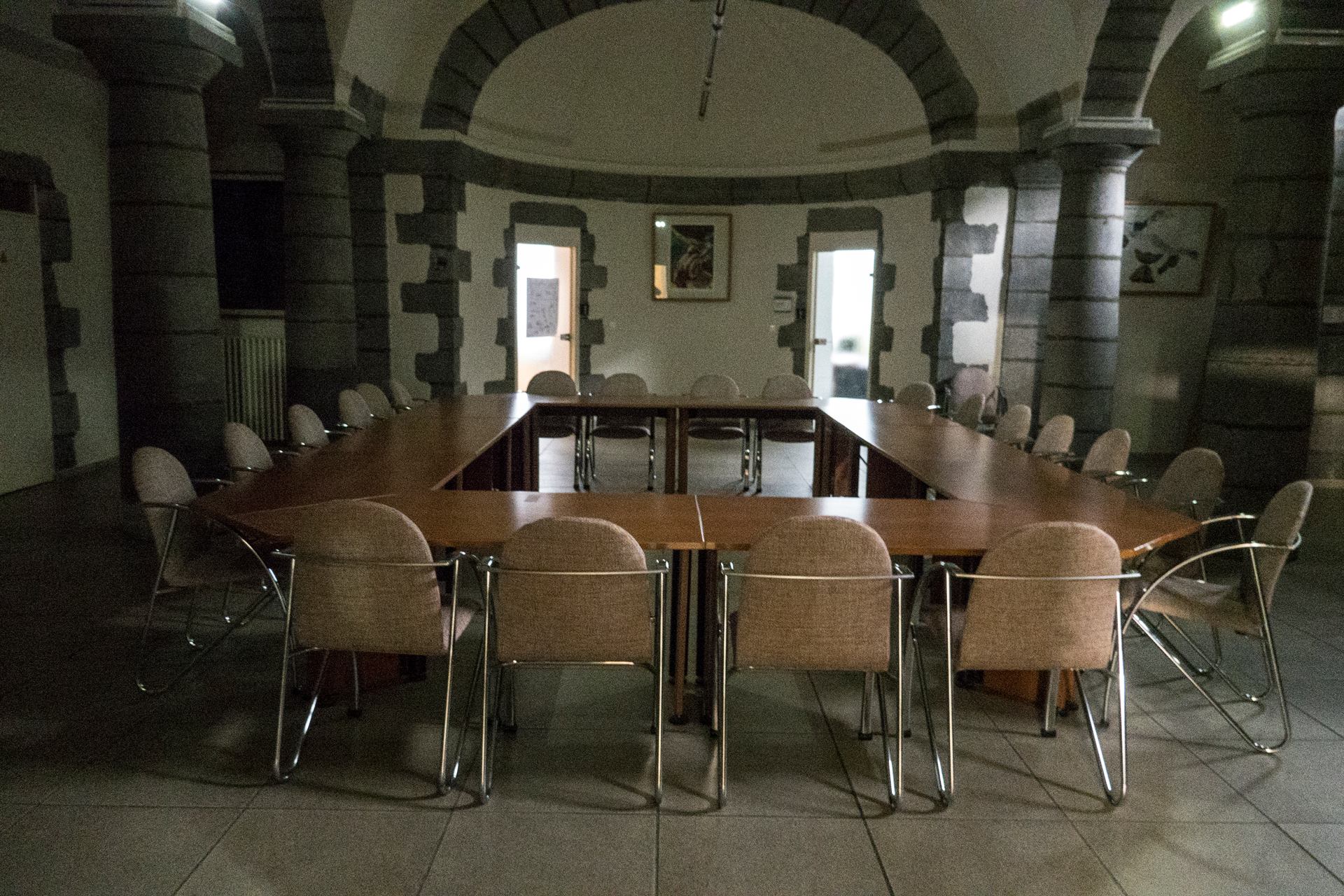 Salle de réunion féodale