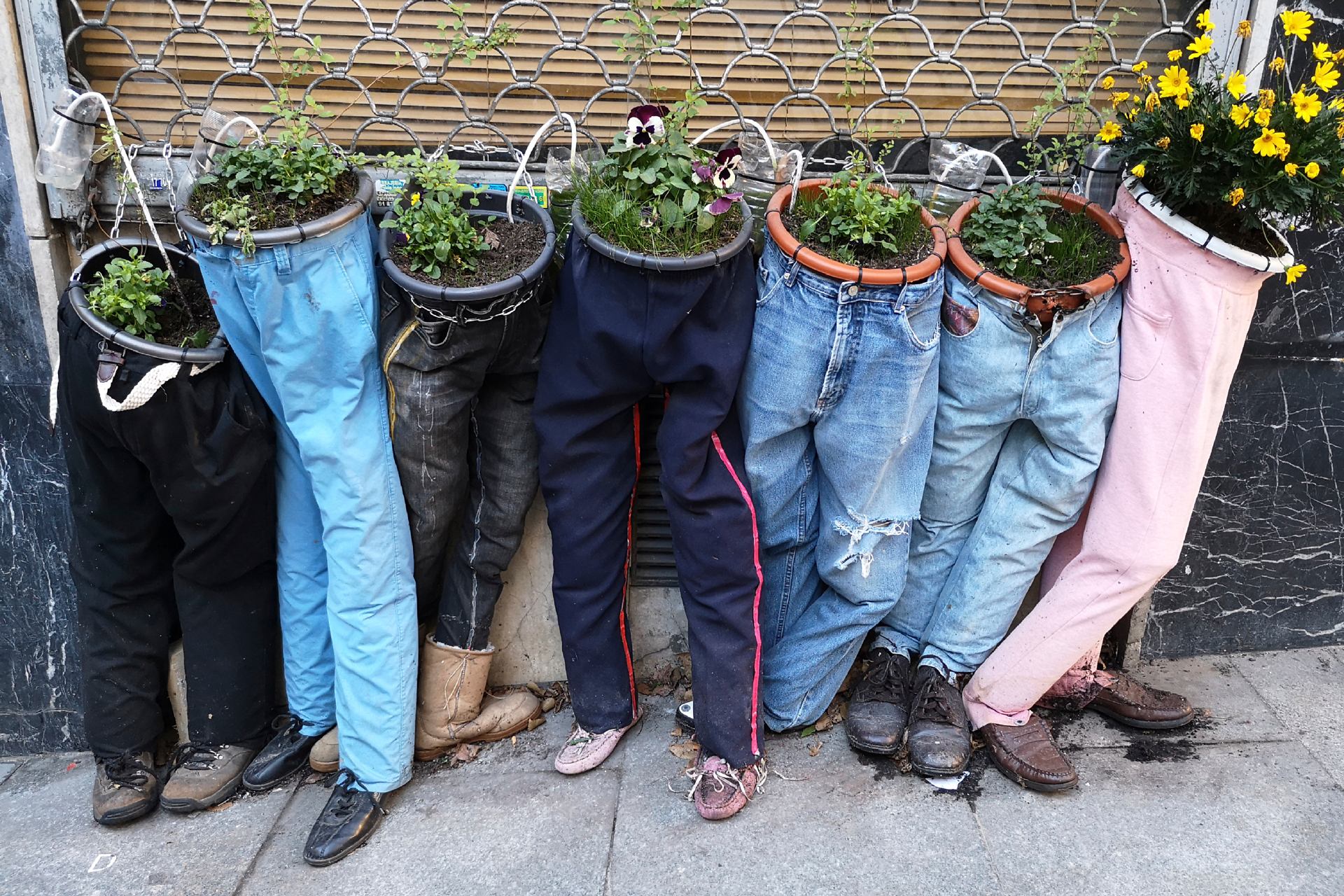 Insolite : jardinières décoratives de rue, Madrid