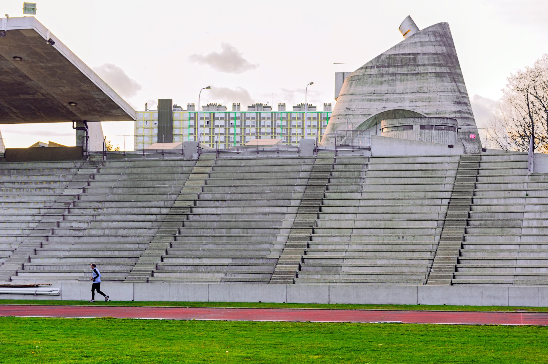 Le Corbusier, le stade et l'église, Firminy