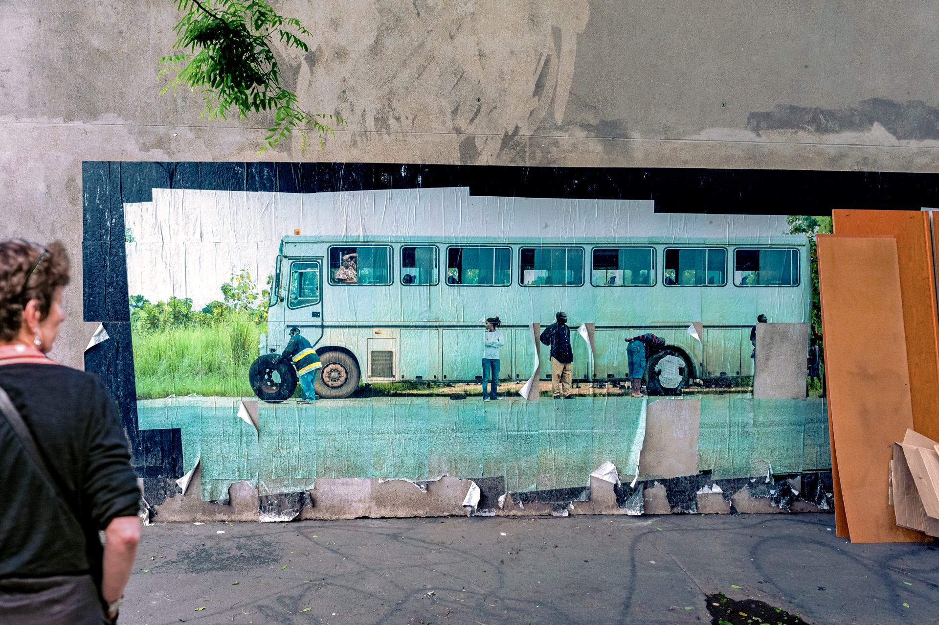 Le voyage immobile. Autour du 104, Paris.