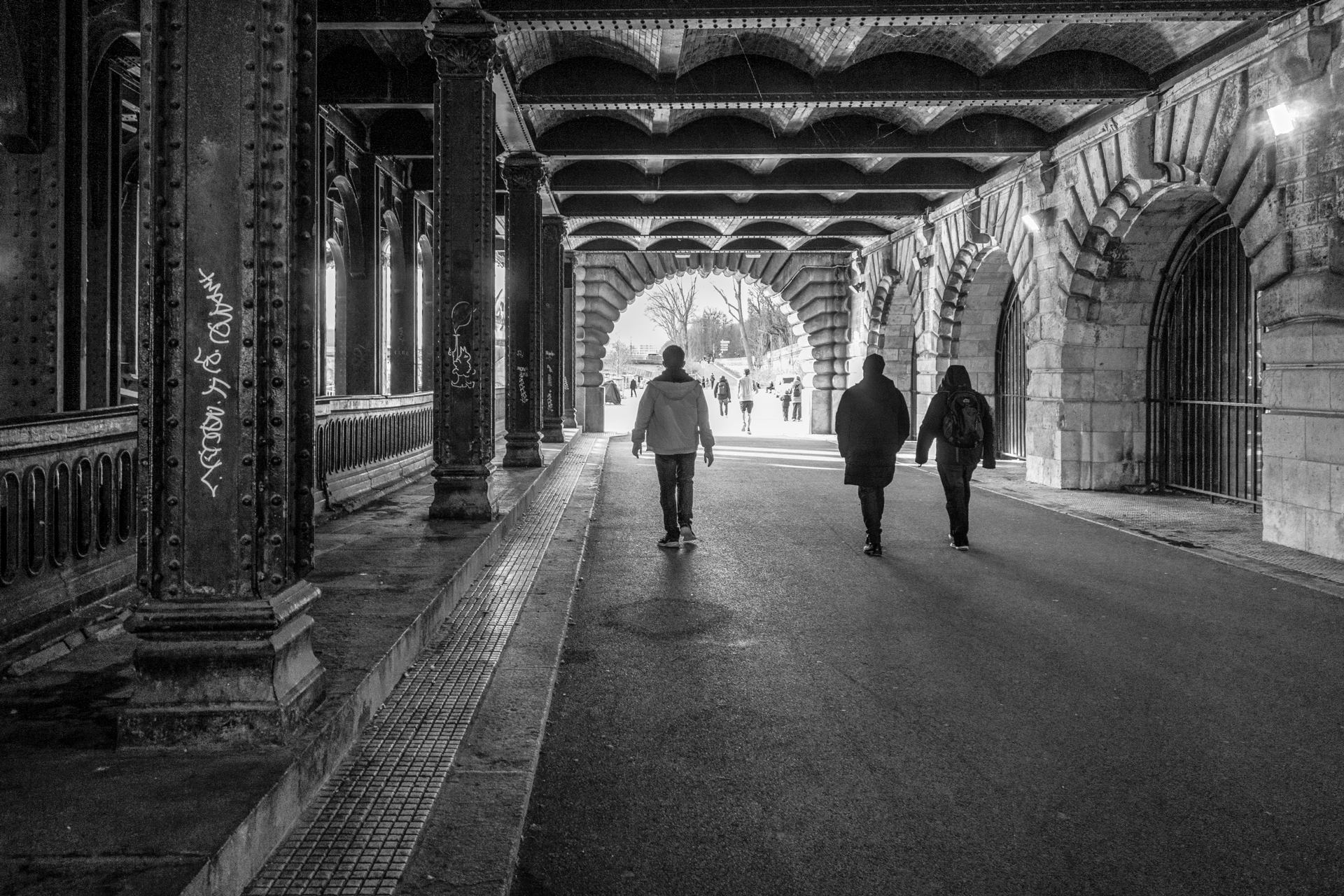 On y va... sous le pont Alexandre lll