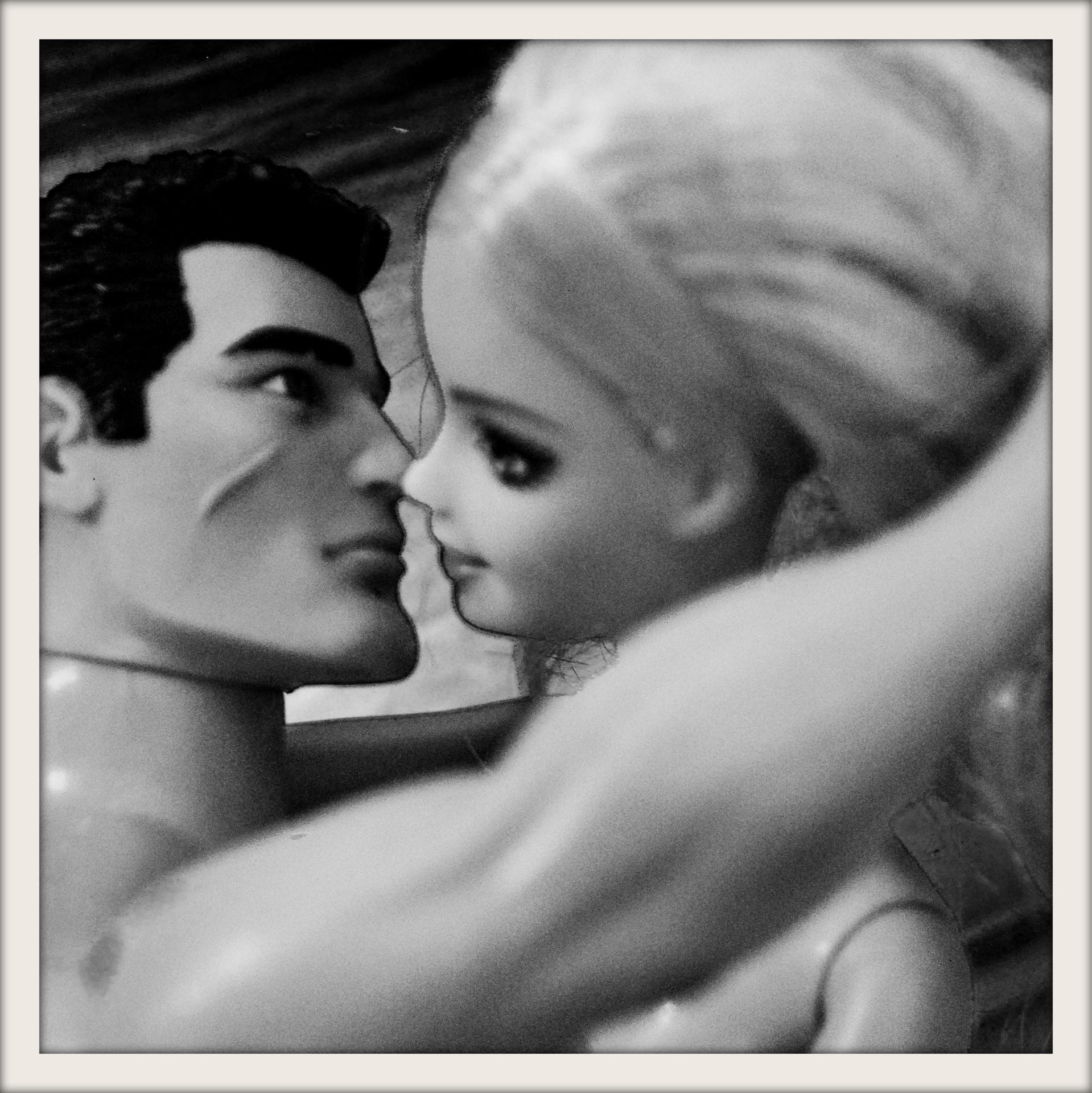 10- A Day With Action Man - The Kiss