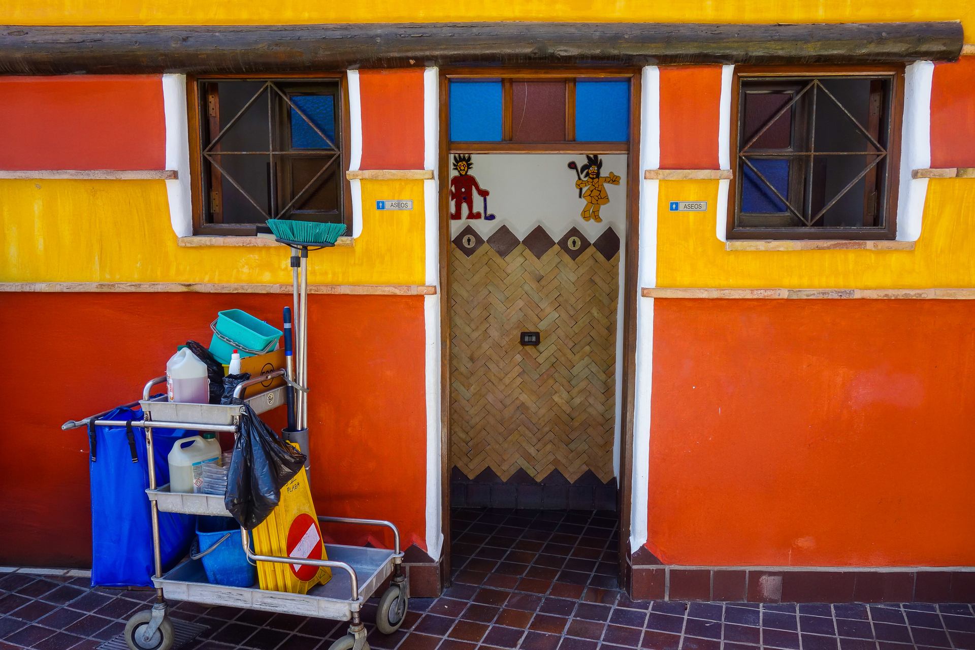 wc colorés