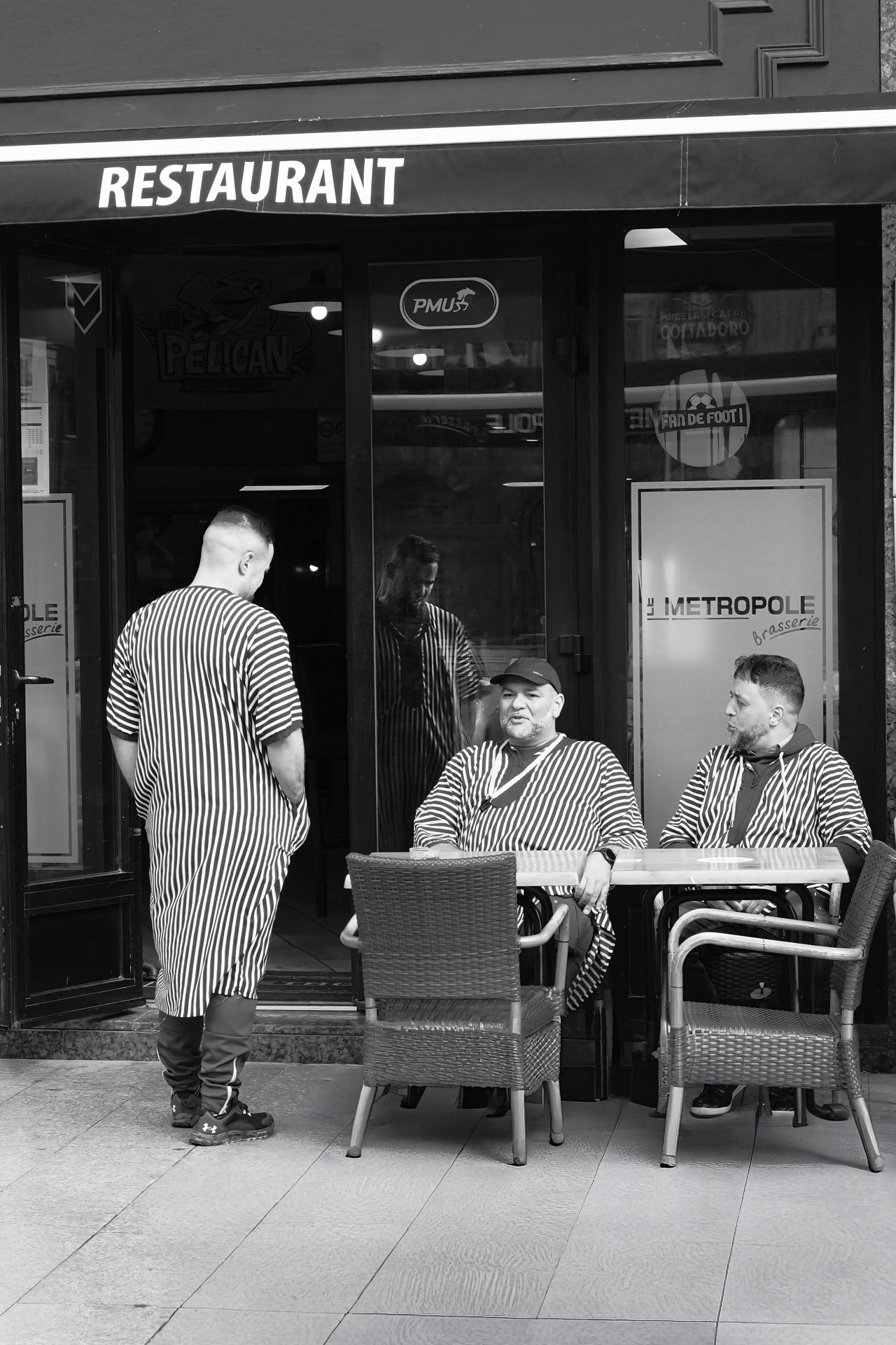discussion en terrasse