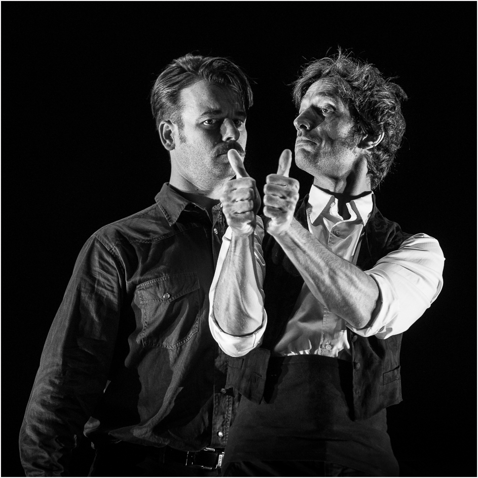 Les Mains ont la parole-16 