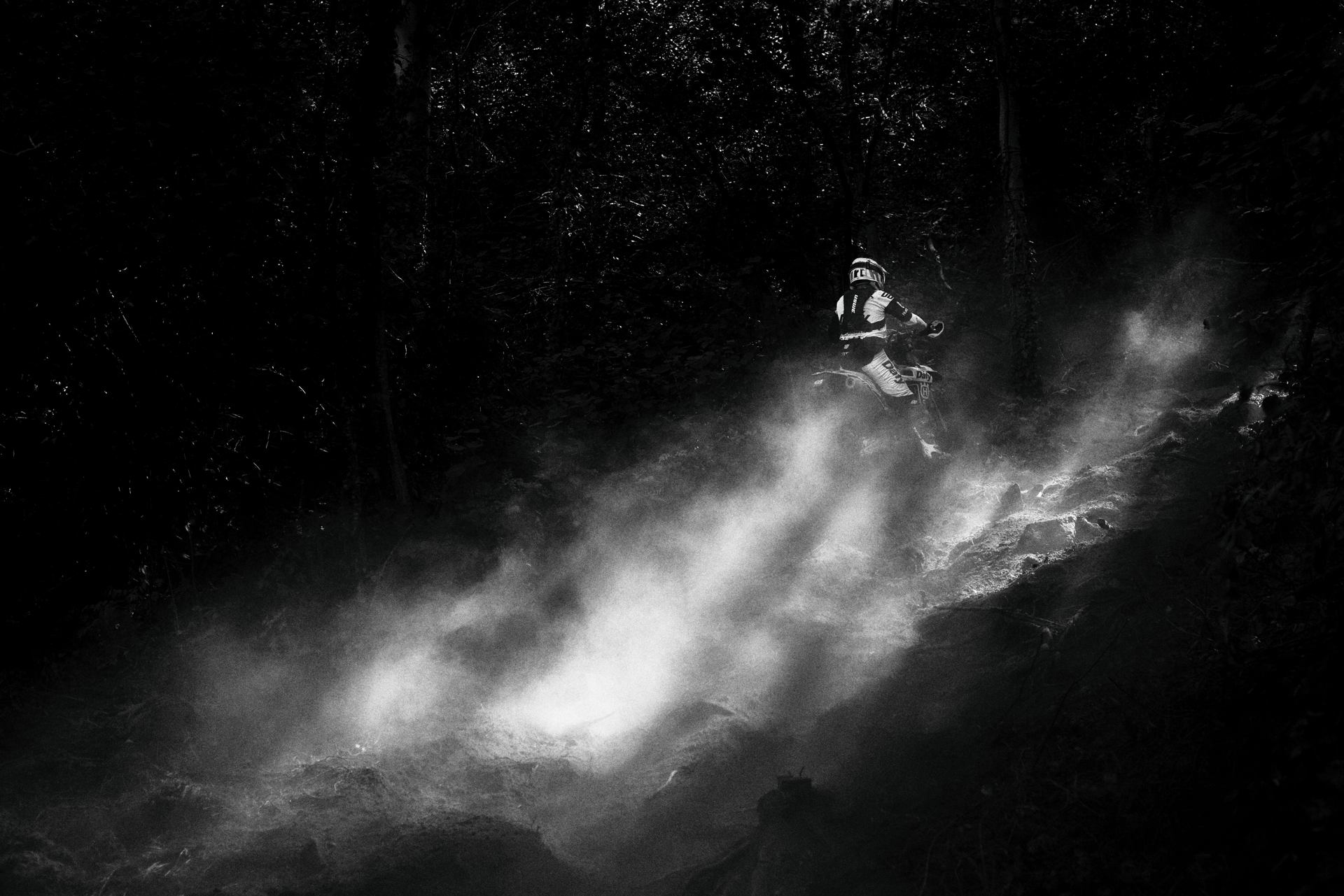 sur un petit nuage (de poussière)