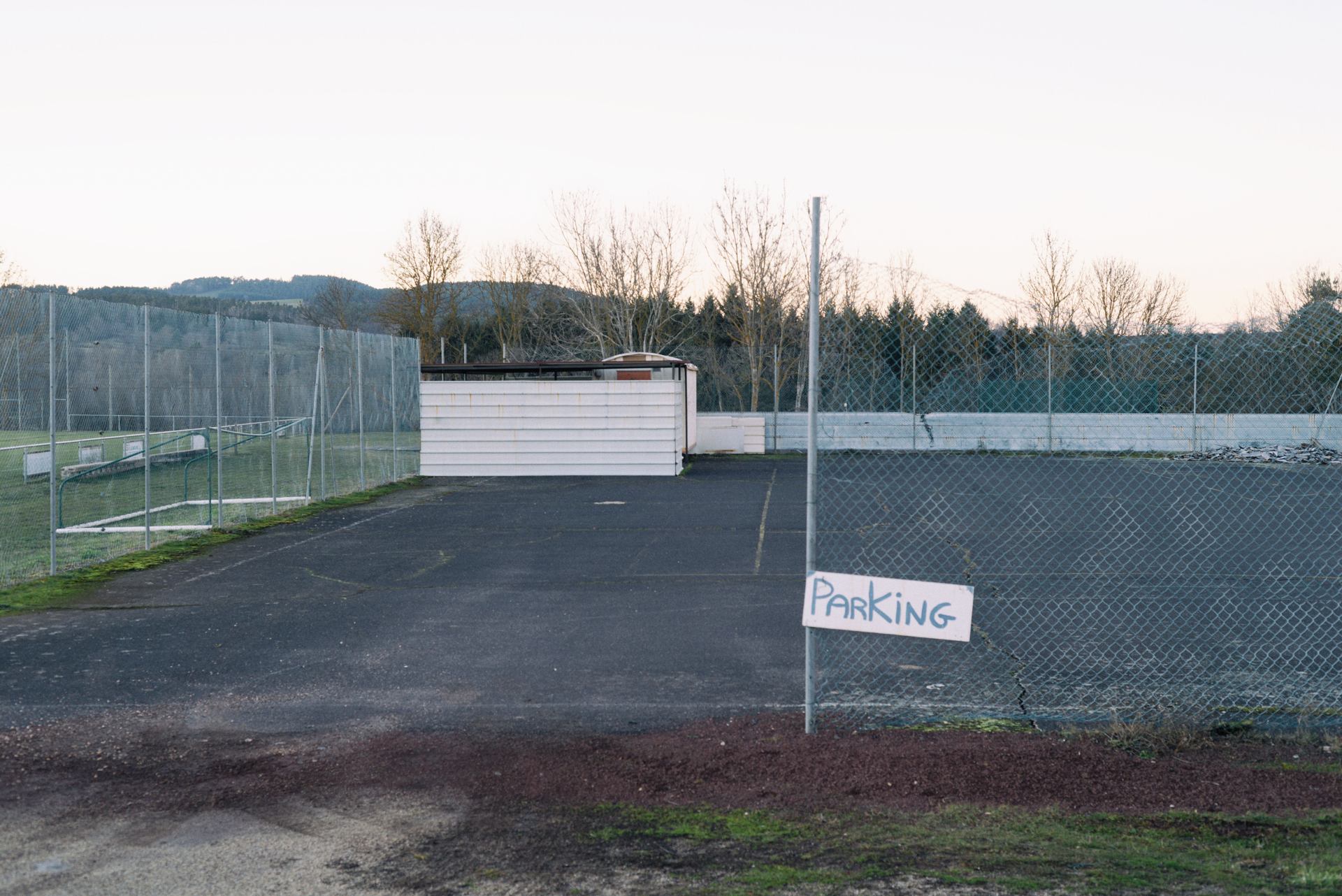 tennis parking