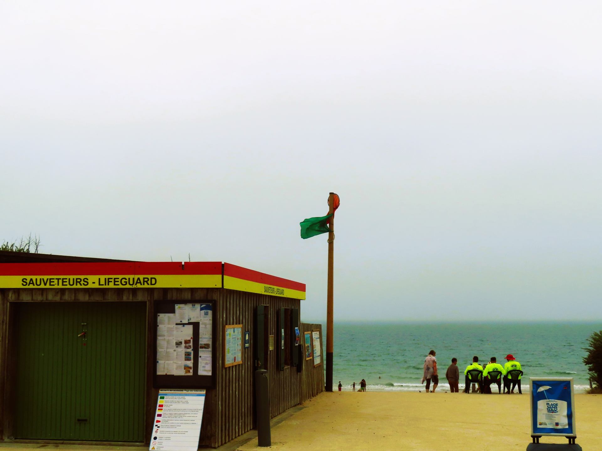 Green flag ...