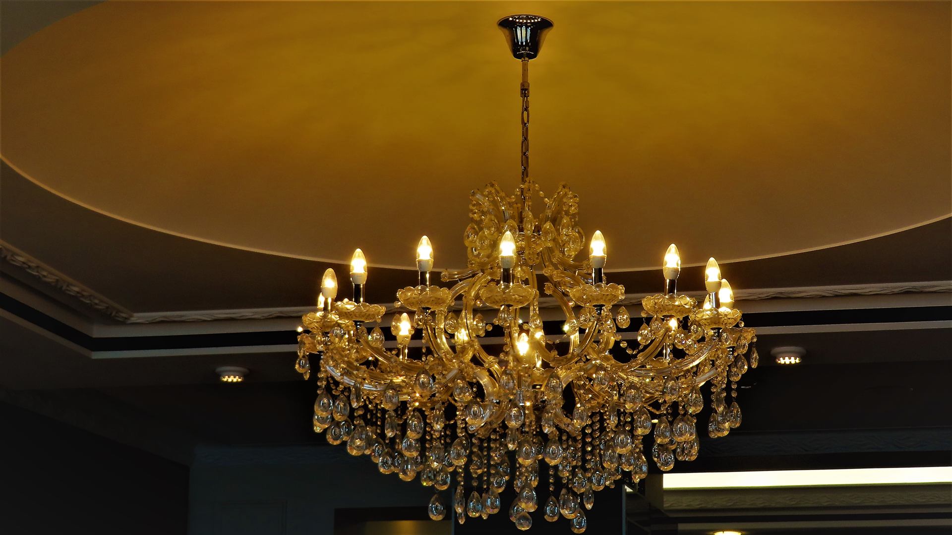 Faste et ornements ...