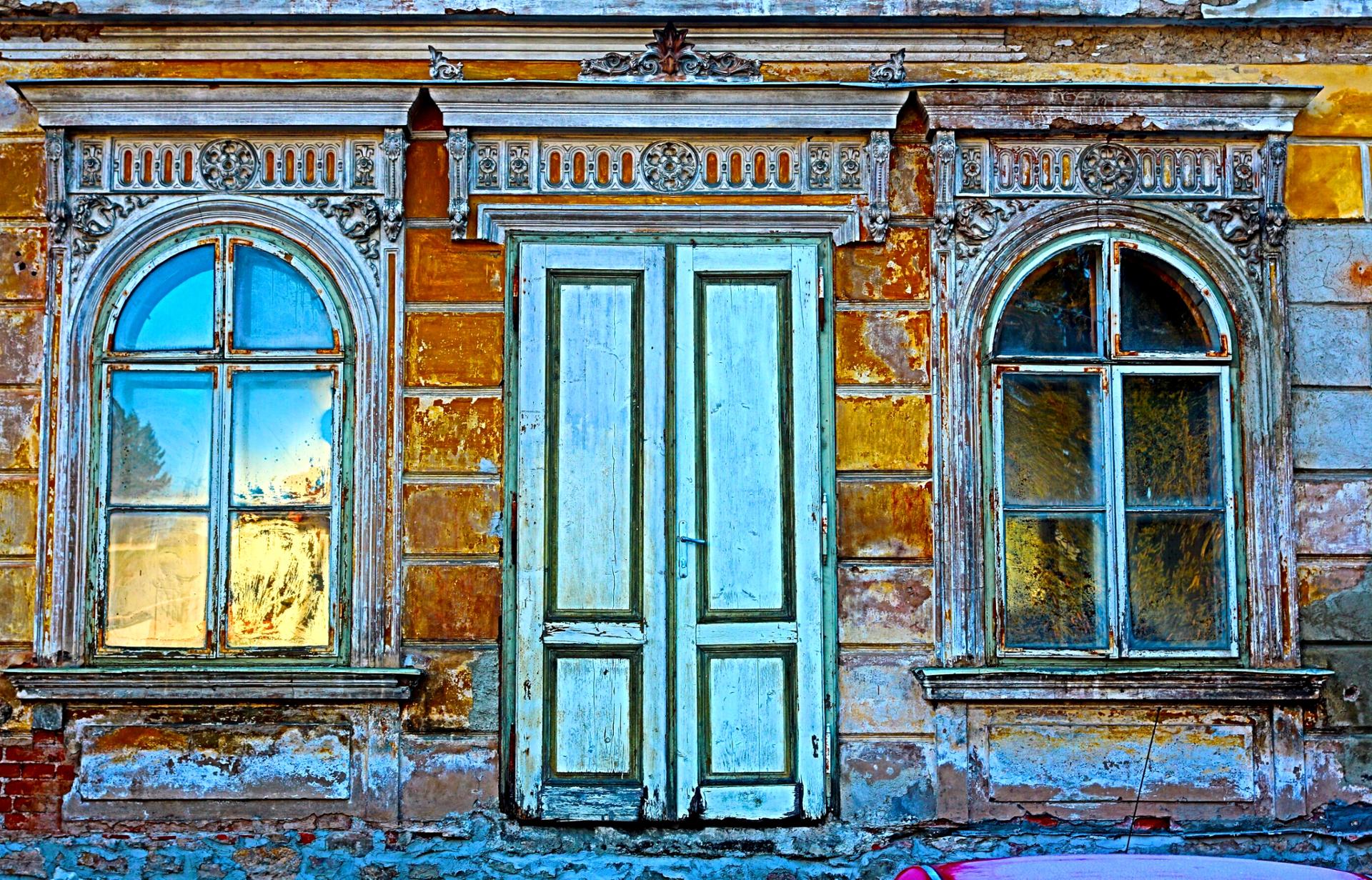 La façade  d'Une maison abandonnée  A Sankt Pölten Autriche.jpg