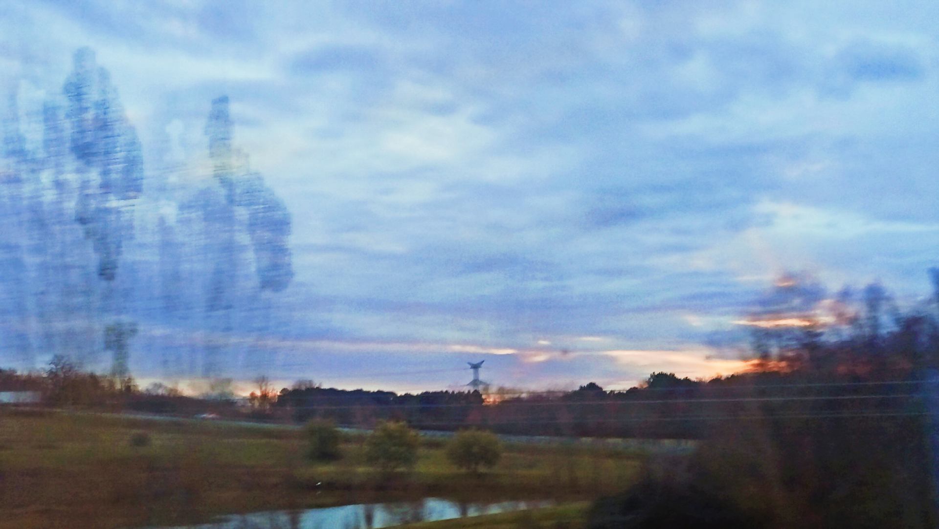 Mystèrieux géants.jpg