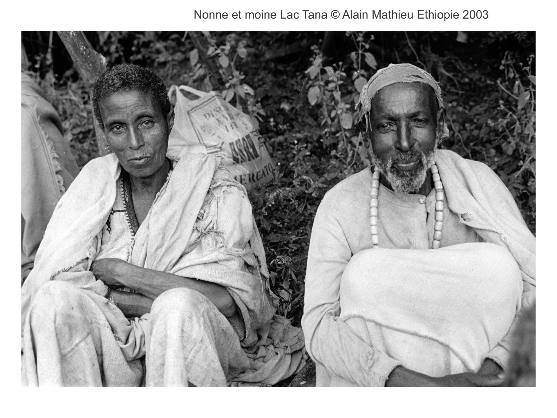 Nonne et Moine Ethiopie 2003 portraits Copyrigh t© A.Mathieu00100001 copie.jpg