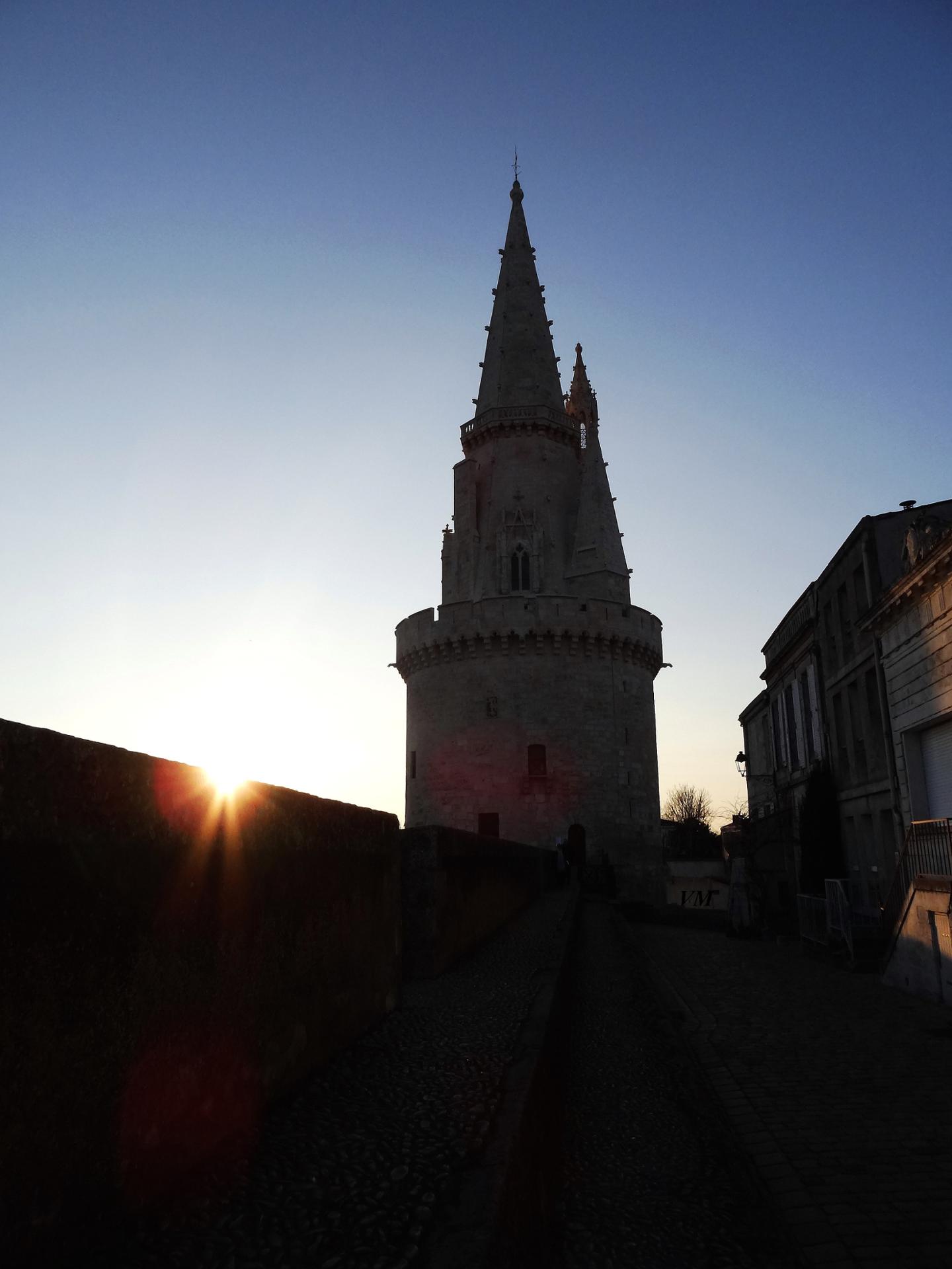 Lanterne in the sun
