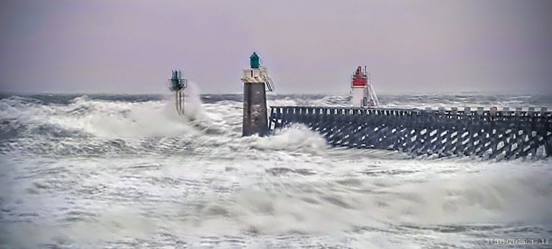 Tempête à l'entrée du port ! .jpg
