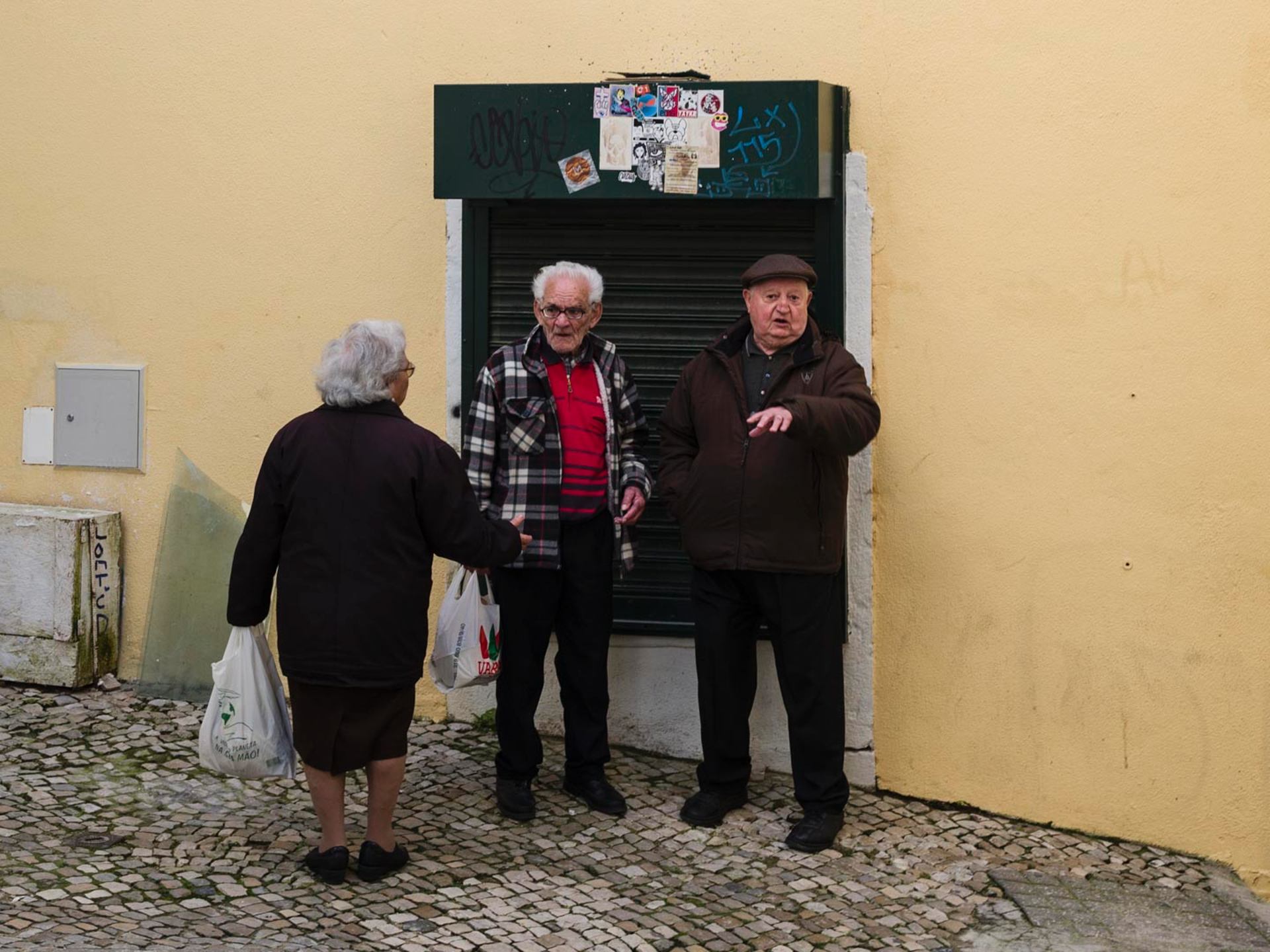 Au coin de la rue L1000983.jpg