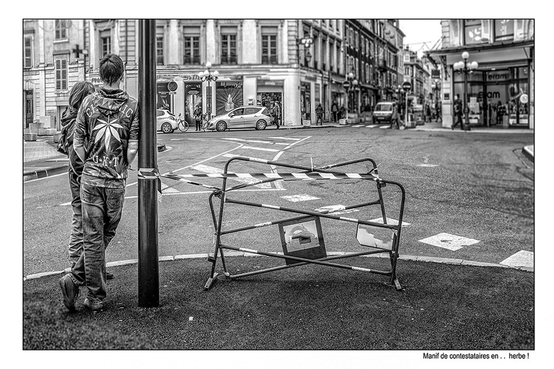 Manif de Contestataires en herbe  !.jpg