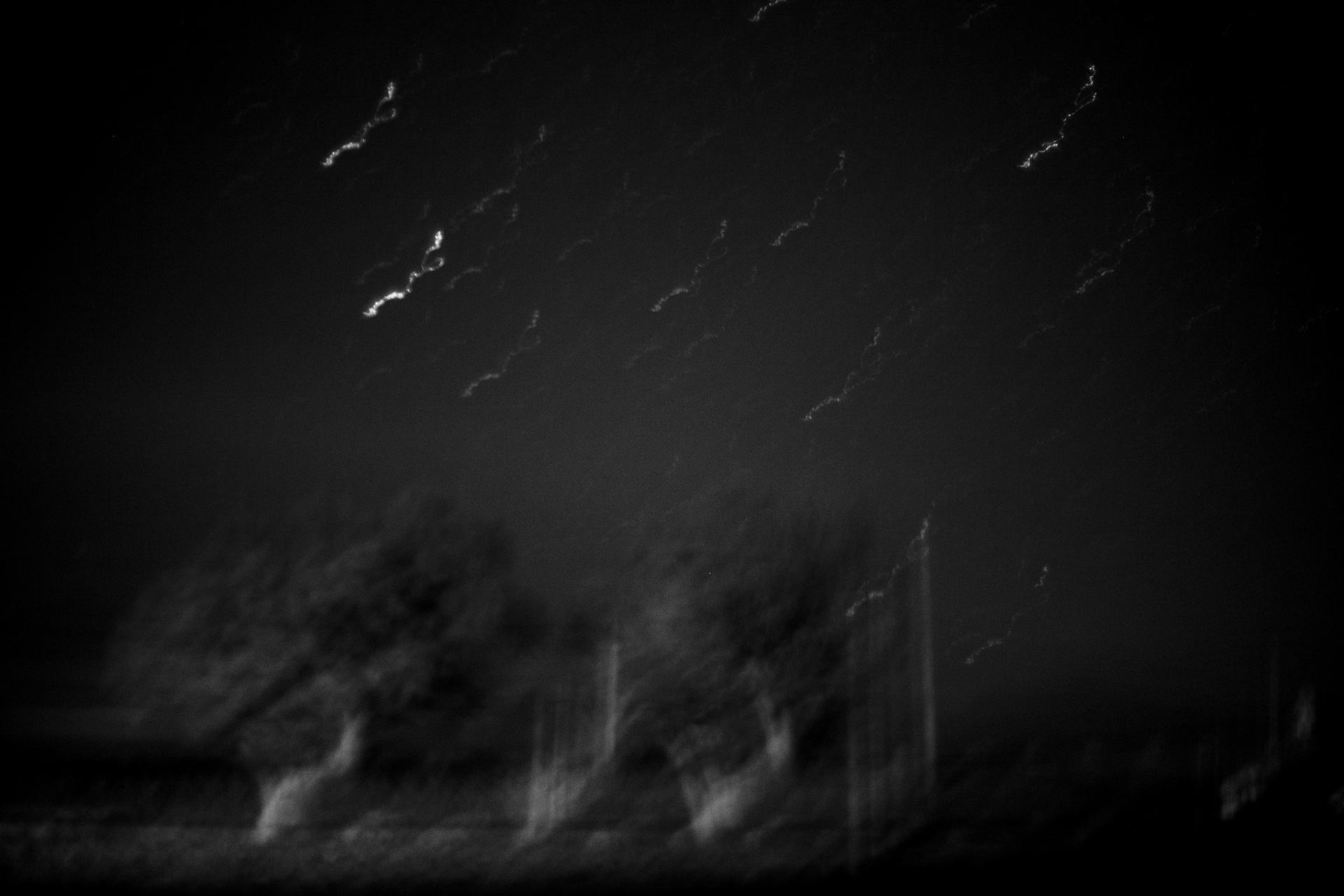Paysage nocturne avec étoiles