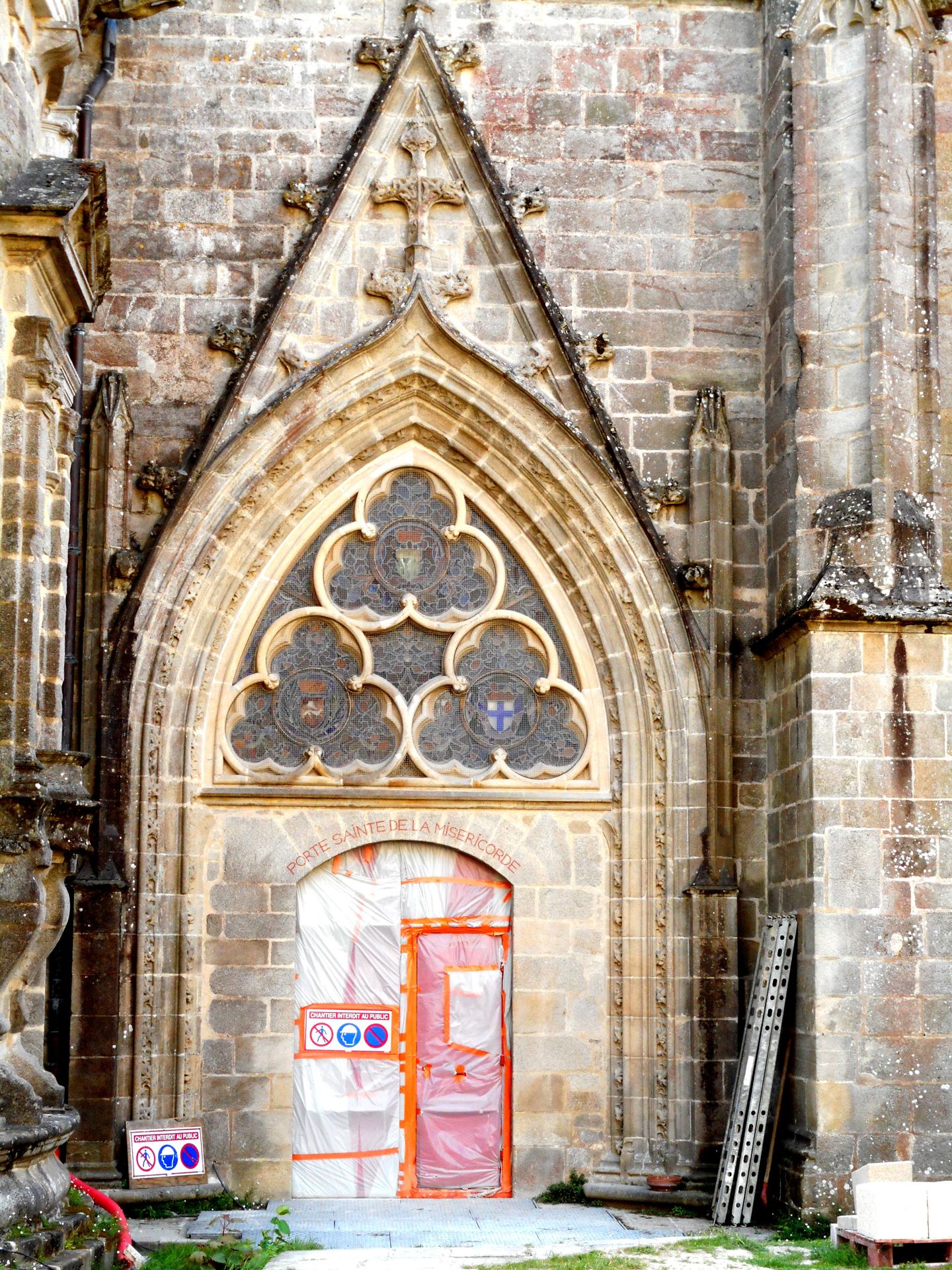 porte Sainte de la Miséricorde