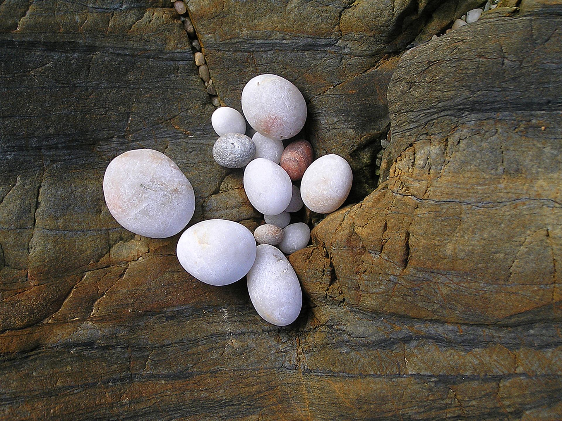 Stone eges