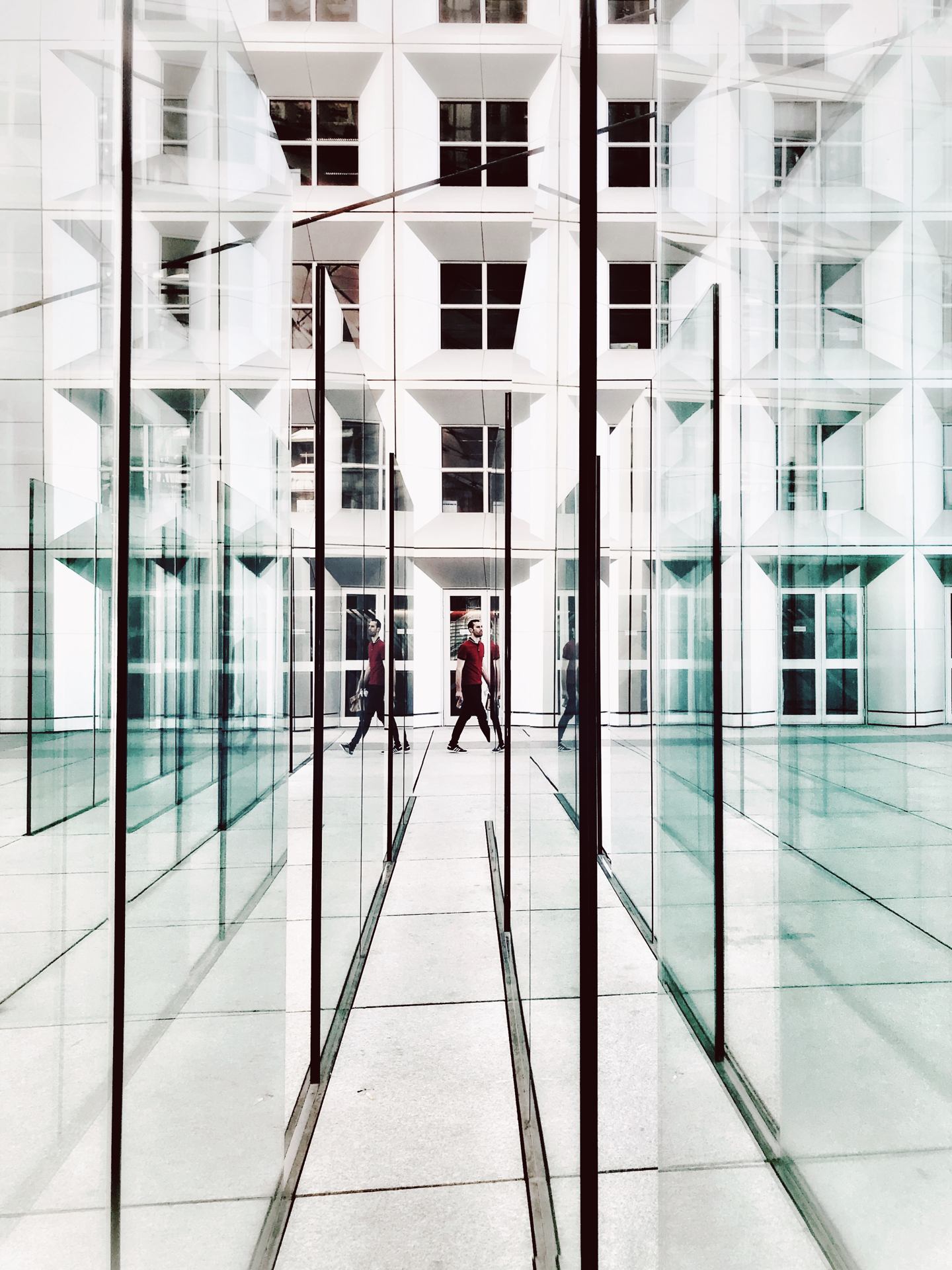 Des lignes et des hommes