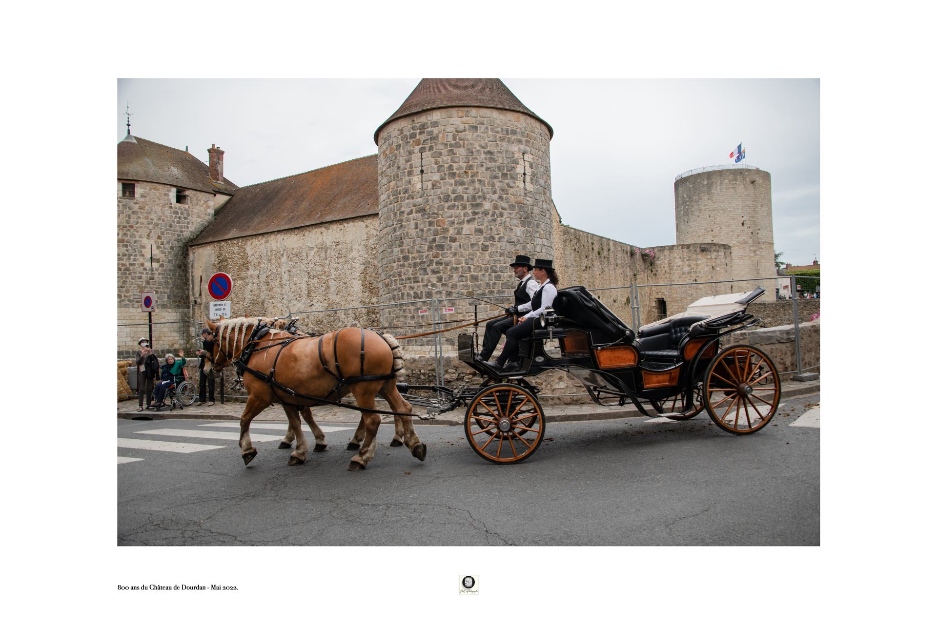 800 ans du Château de Dourdan.