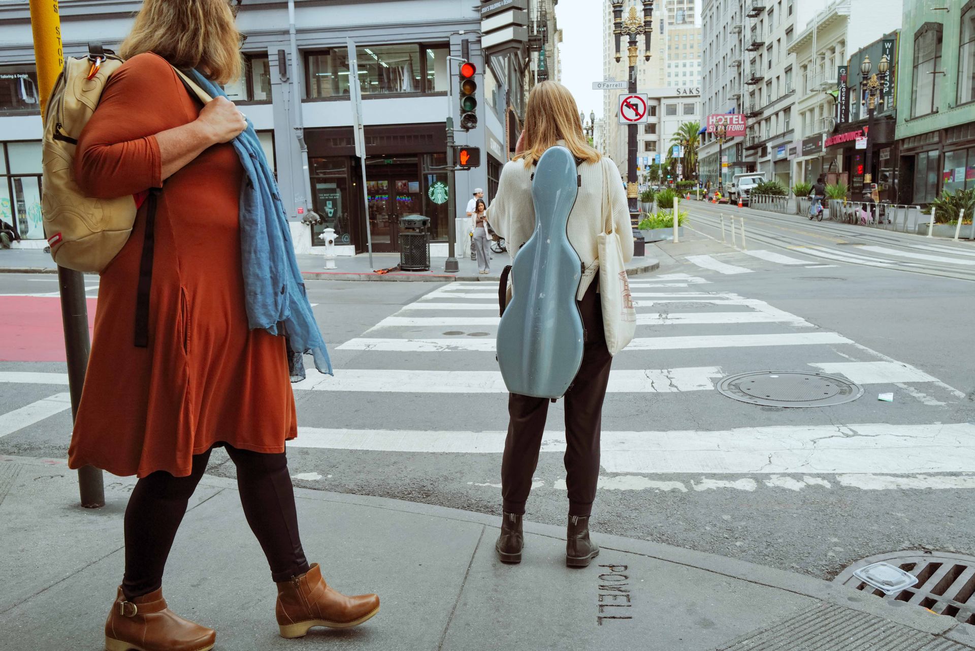 En attendant la contrebasse