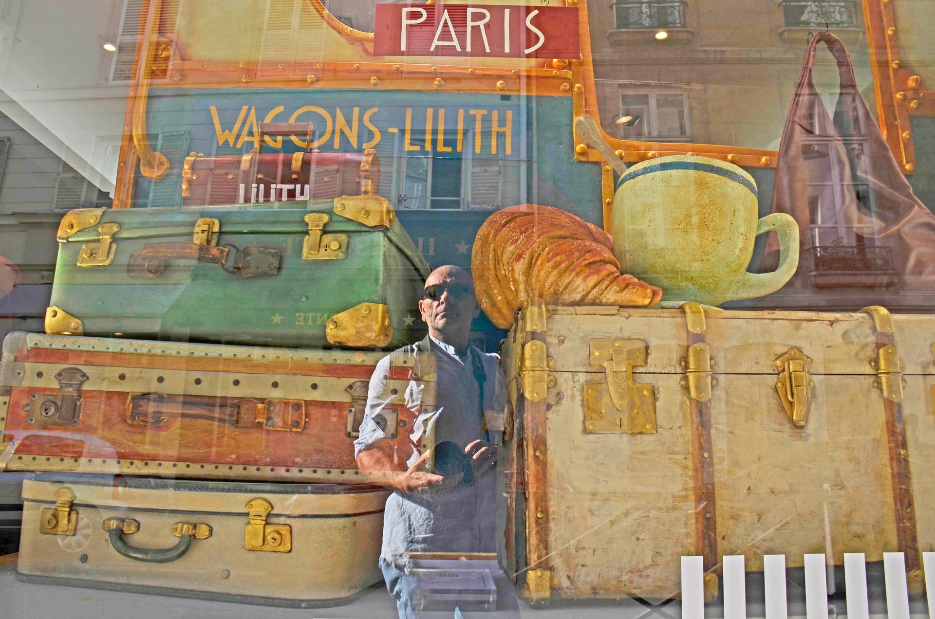 AUTOPORTRAIT