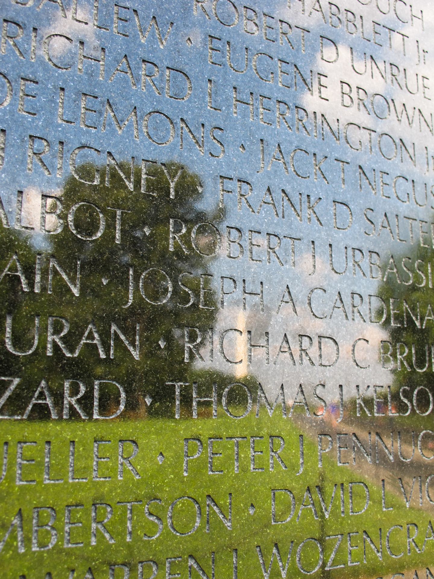 stèle en marbre guerre du Vietnam
