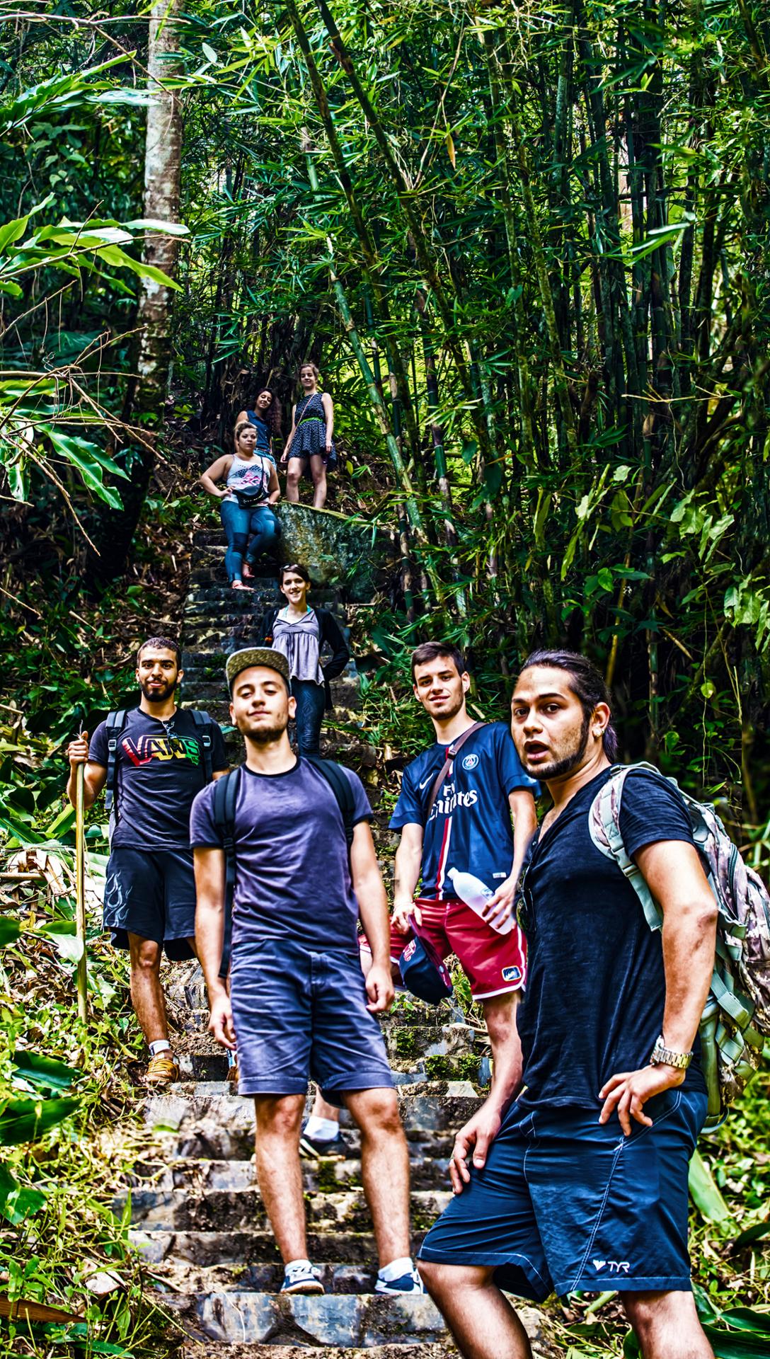 les aventuriers  toujours plus profont dans la jungle 