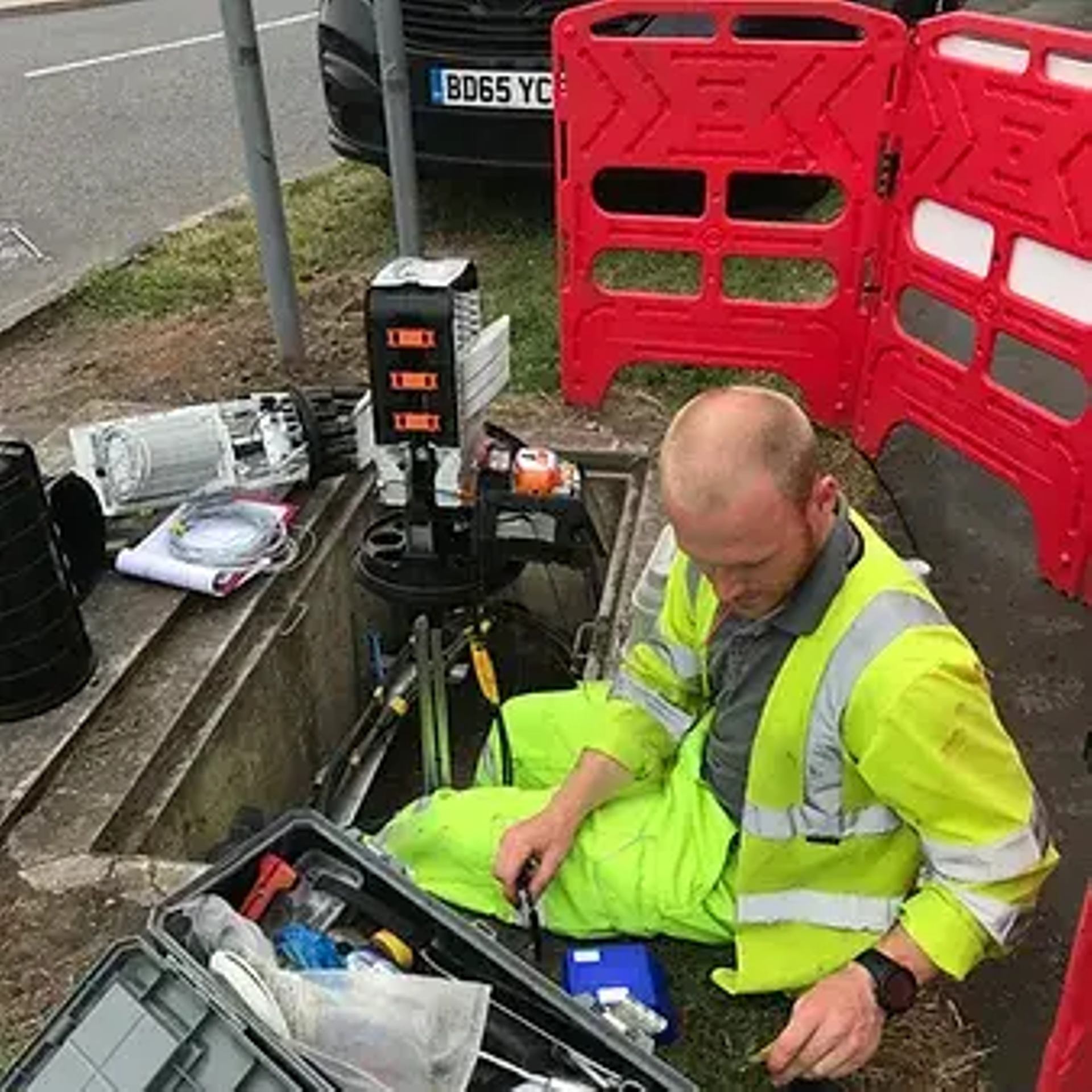 What are the benefits of blown fibre cable installations