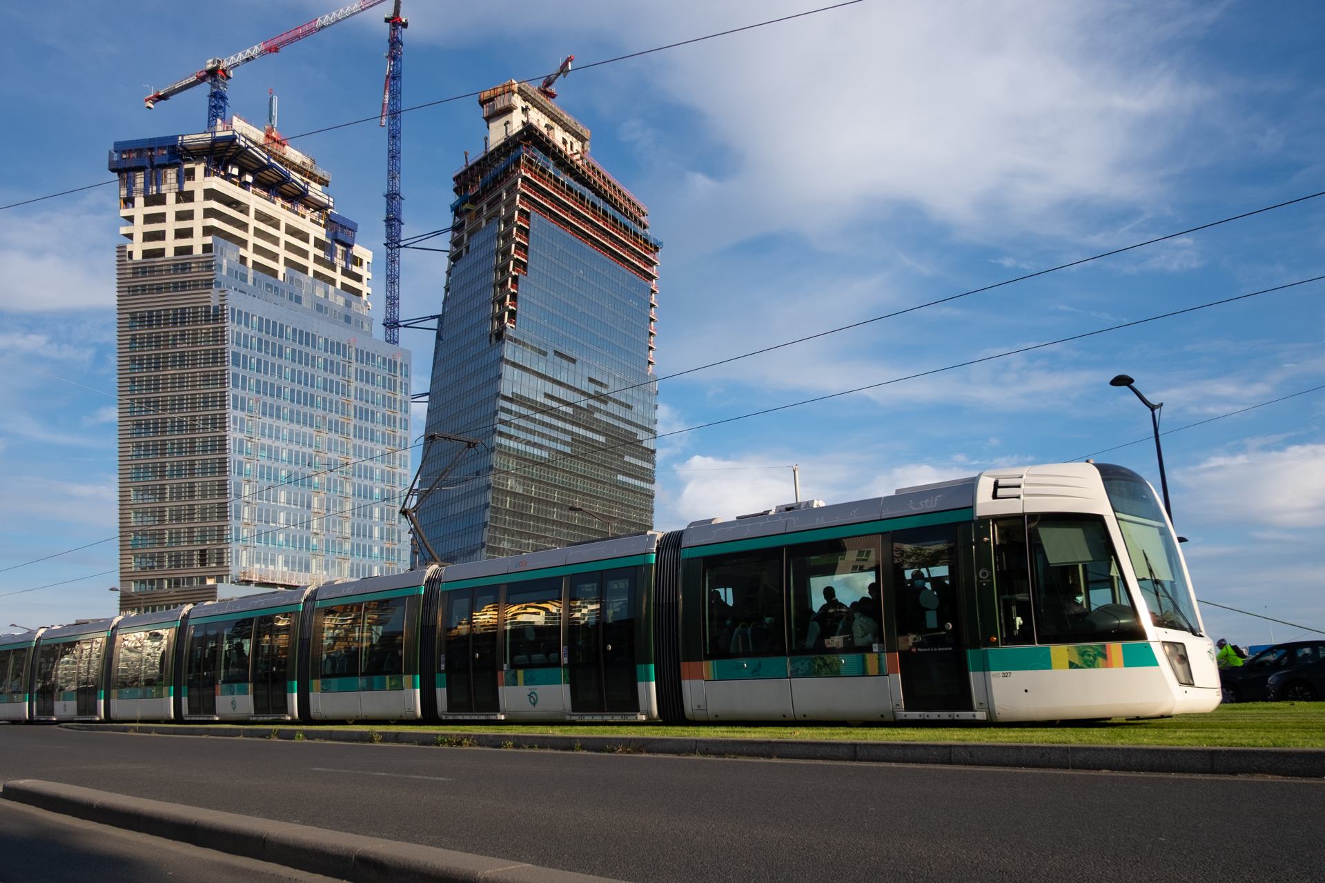 Tram - 7637.jpg