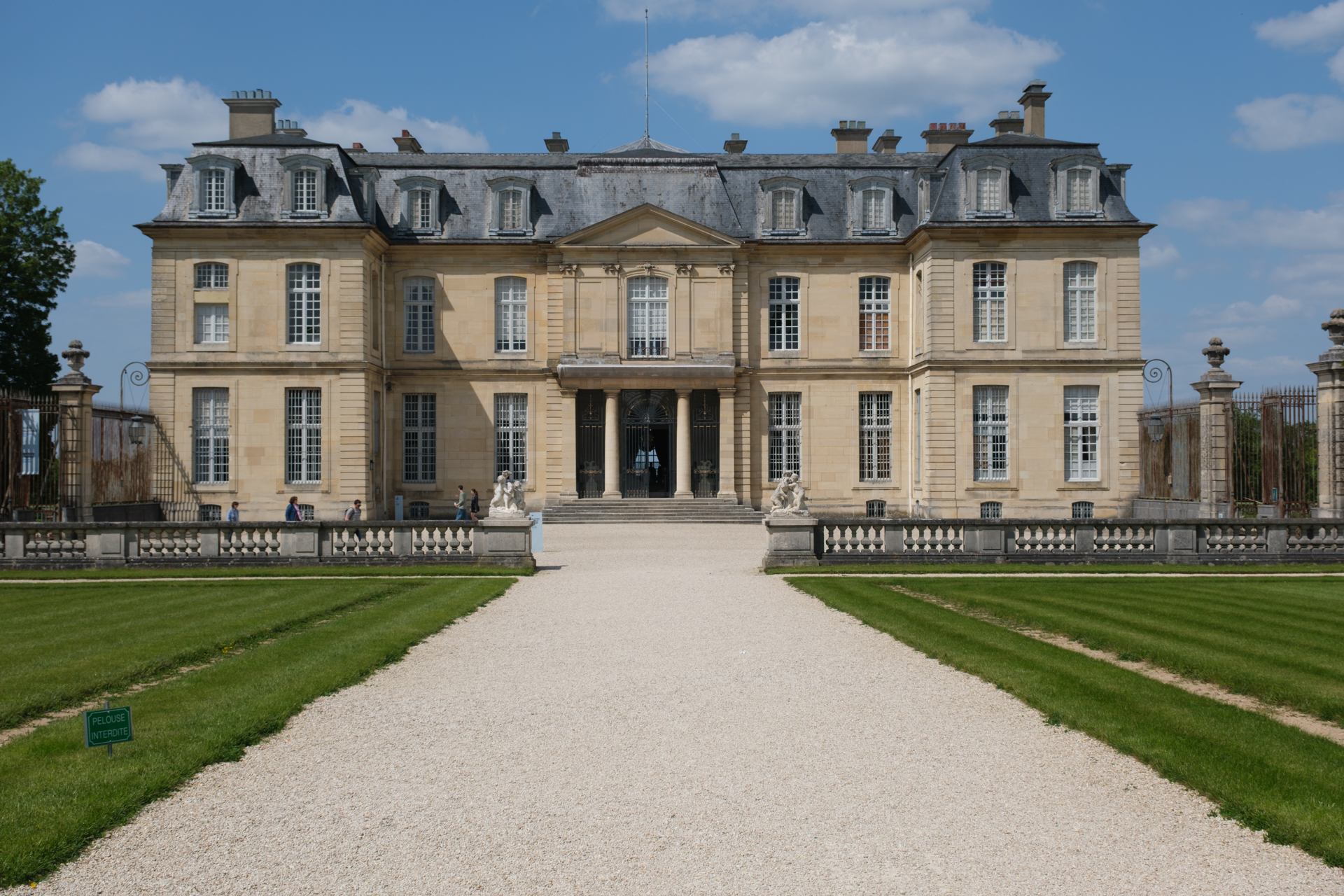 Chateau - 0080.jpg